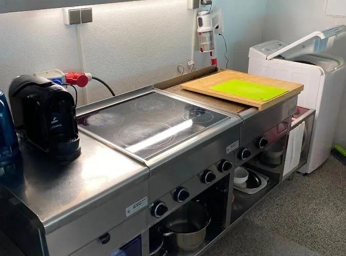 Big One Event Loft Gastro Kitchen, 200qm, Up To 6 Beds Dresden